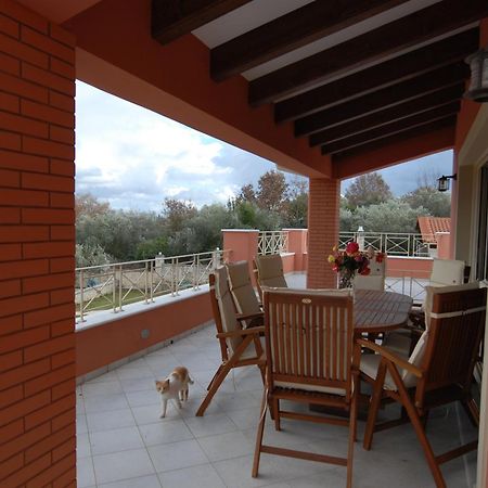 Epavlis Nadine Corfu Villa Gouvia Bagian luar foto