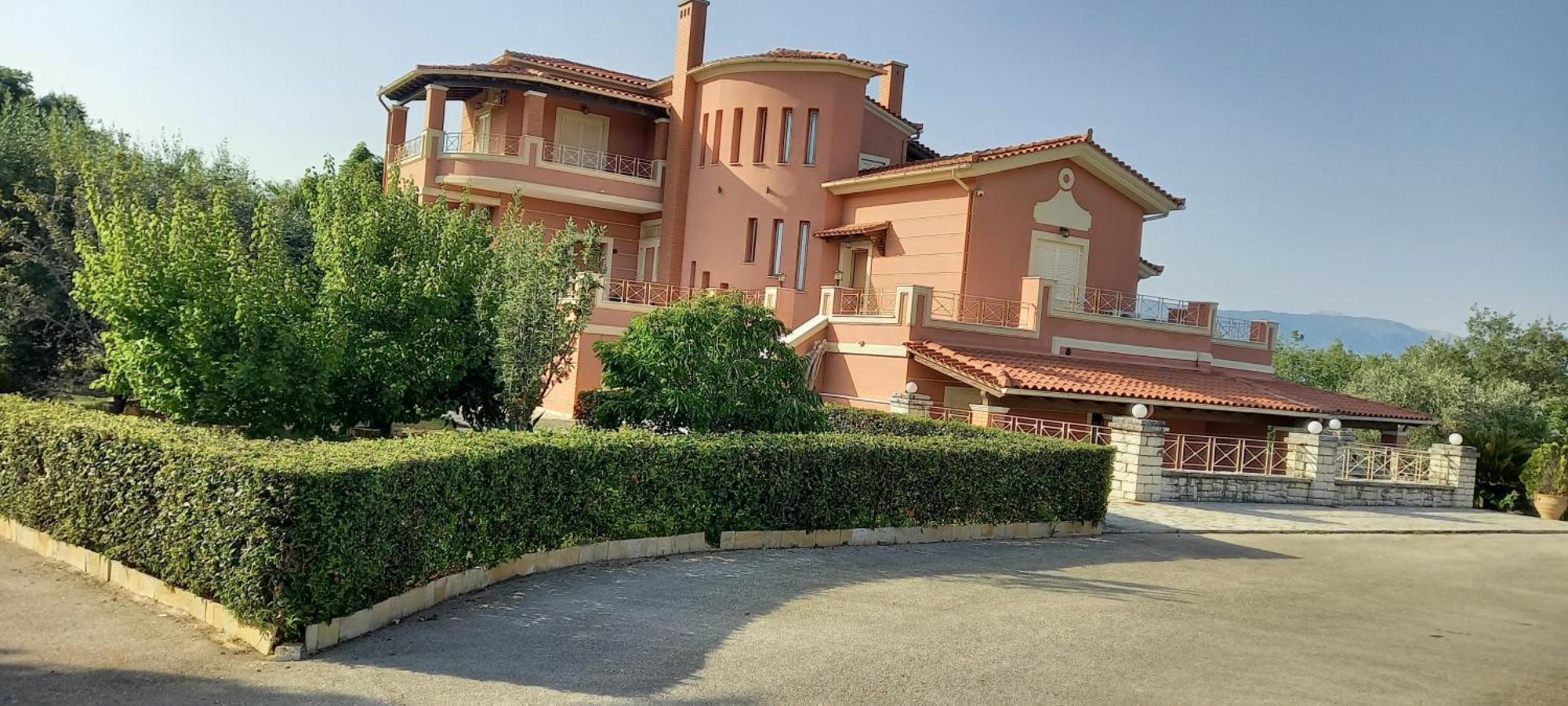 Epavlis Nadine Corfu Villa Gouvia Bagian luar foto