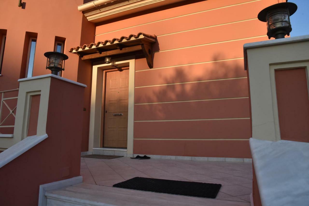 Epavlis Nadine Corfu Villa Gouvia Bagian luar foto