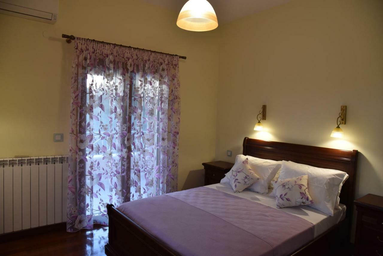 Epavlis Nadine Corfu Villa Gouvia Bagian luar foto